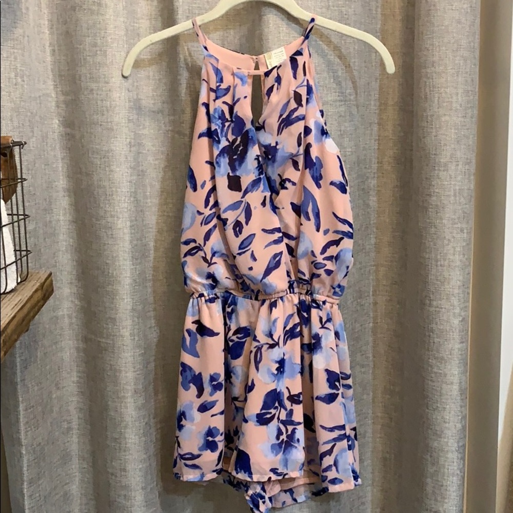 *SALE* Floral Romper Pale Pink/Blue Small